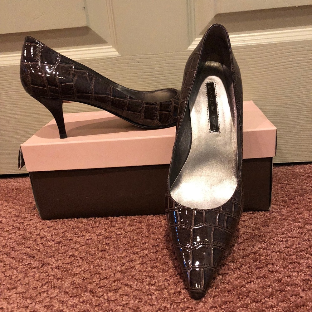 Bandolino Snakeskin Brown Pumps Size 8